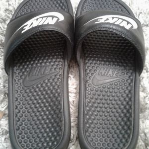 Nike slides